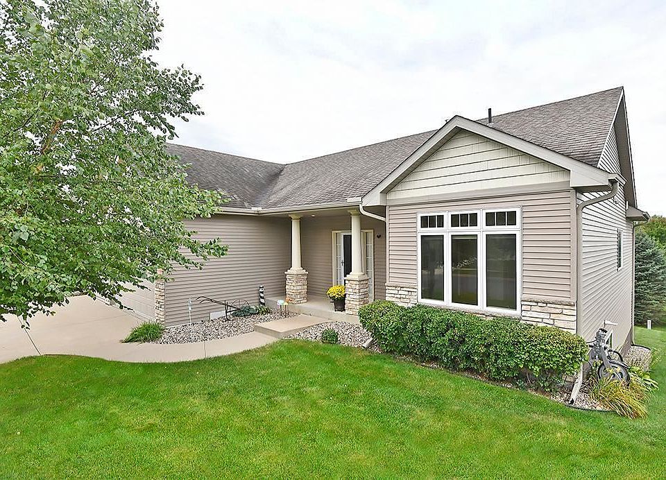 1st image of 2667 Oak Lawn Dr