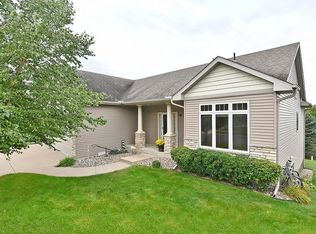 2667 Oak Lawn Dr, Northfield, MN 55057