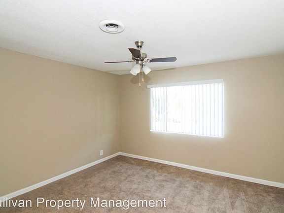 5th image of 921 S Park Cir APT 19