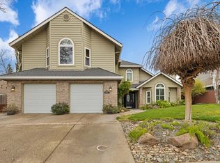 19320 Del Rio Dr, Woodbridge, CA 95258