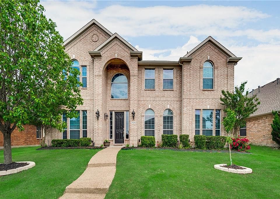 1st image of 8124 Peacock Ln