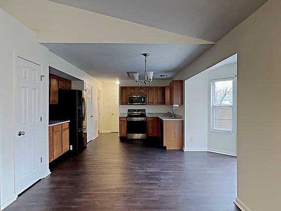 5th image of 14962 Deertrail Dr