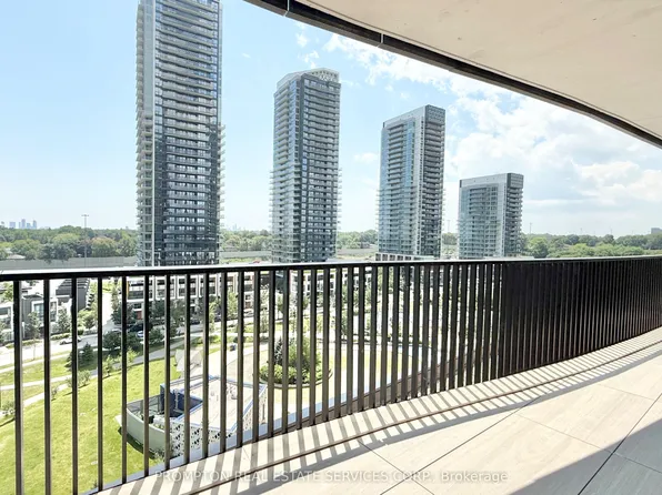 68 Esther Shiner Blvd, Toronto, ON