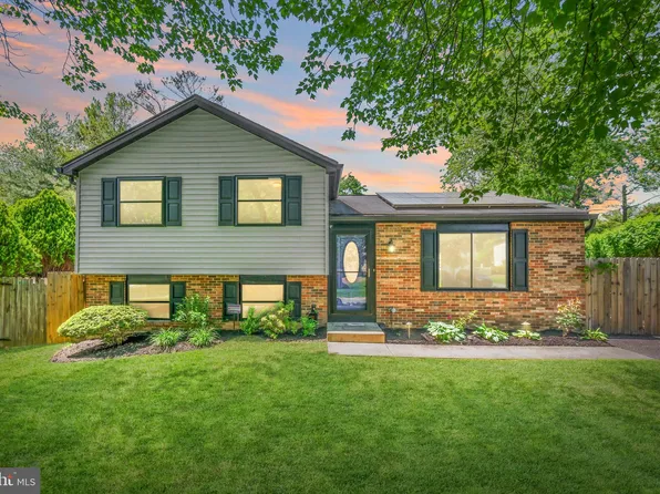 19021 Perrone Dr, Germantown, MD 20874