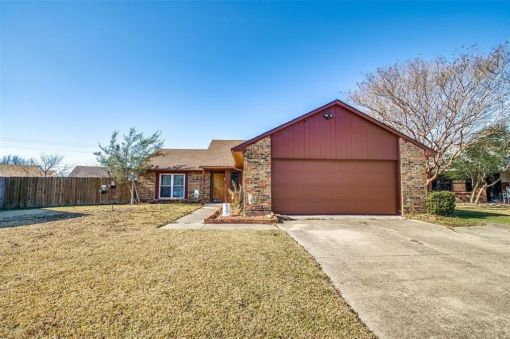 3 bed, 1539 sqft, $1,950 — Photo 1