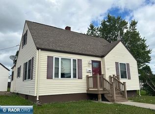 427 E 33rd St, Hibbing, MN 55746