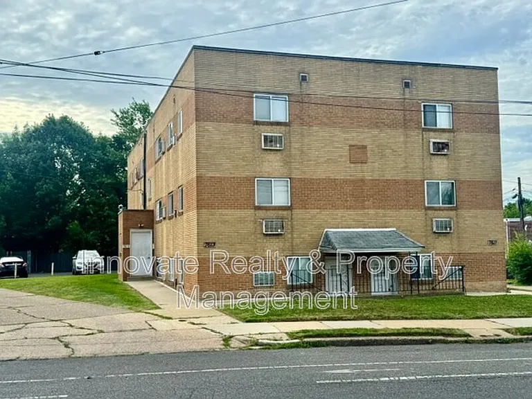 7613 Whitaker Ave #2E — Photo 1