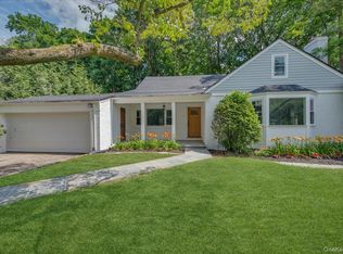 19 Bonnie Way, Larchmont, NY 10538