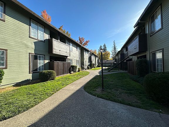 2nd image of 5421 El Camino Ave APT 16