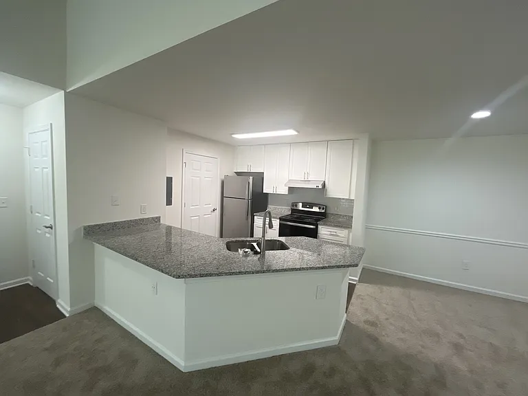 Wesley Place Apartments at Lawrenceville — Photo 112