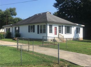 720 Shedd St, Eden, NC 27288