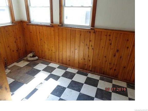 5th image of 175 Kirby Ave