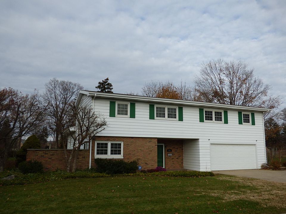 1st image of 713 E Angela Blvd
