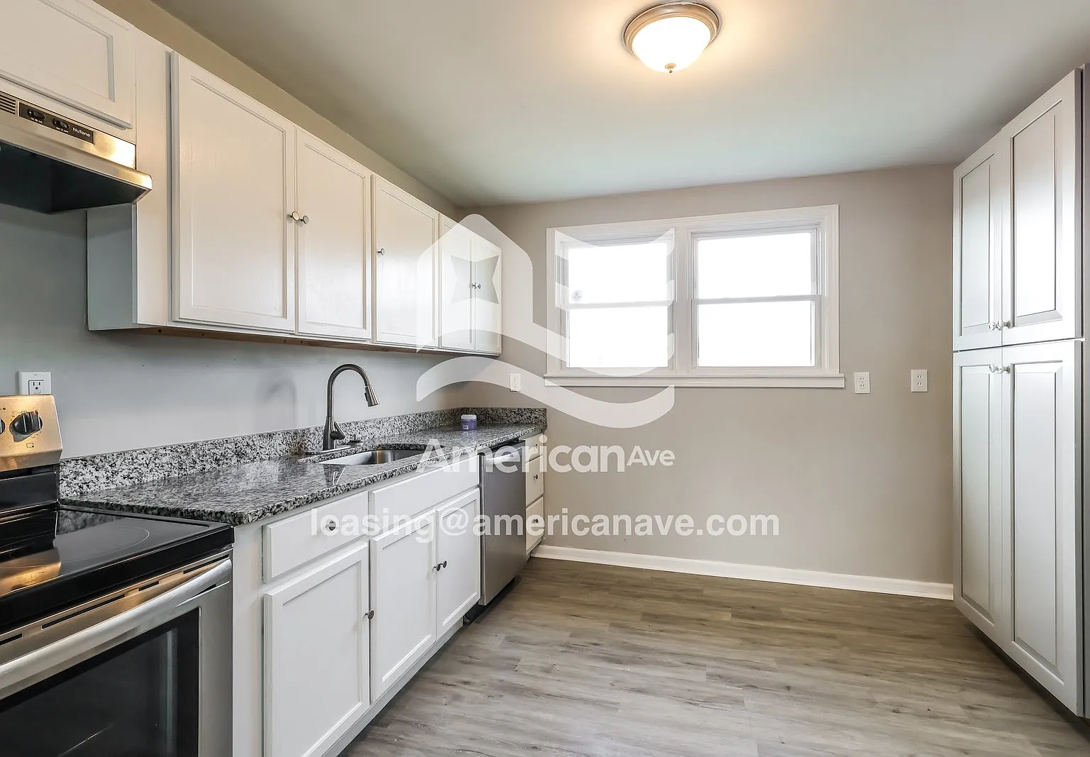 4 bed, 1.0 bath, 1069 sqft, $2,038 — Photo 4