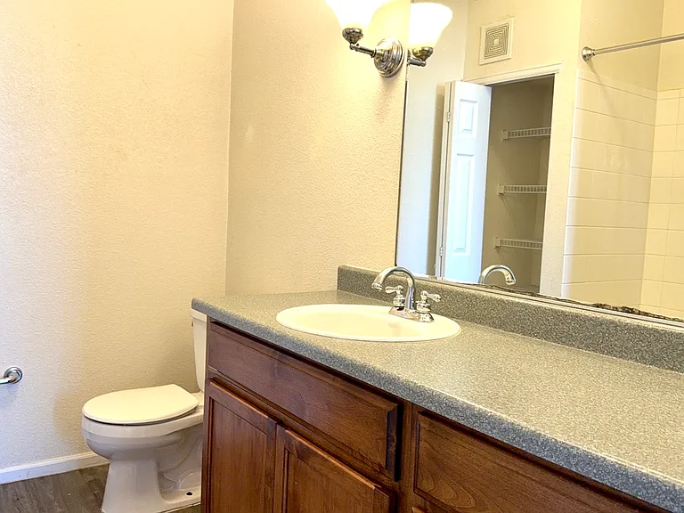 3865 S Dayton St #103 — Photo 11