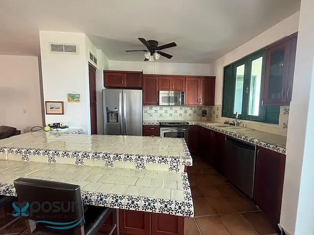 3 bed, 3.0 bath, 1881 sqft, $3,500 — Photo 3