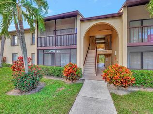 614 Sea Pine Way #C2, West Palm Beach, FL 33415