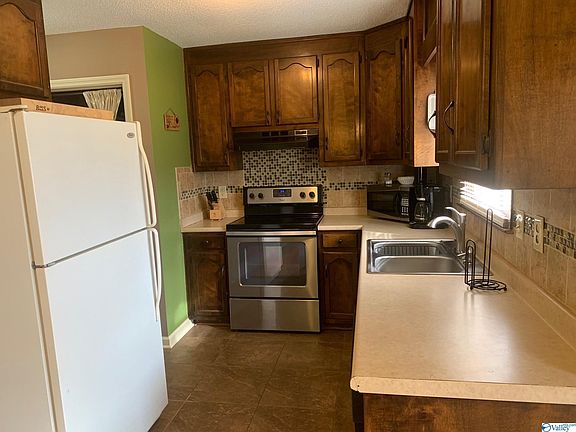 2nd image of 189 Effie Dr