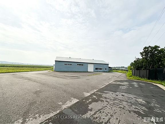 4th image of 230 Woodchoppers Ln