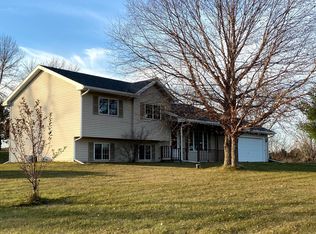 726 160th St, Hammond, WI 54015