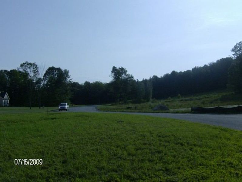 3rd image of 6 OLD MILL Court