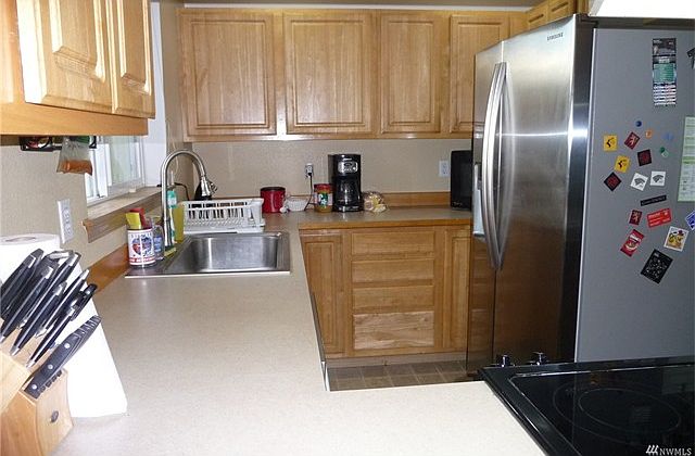 2nd image of 22 Ponderosa Rd