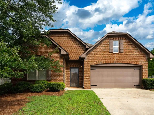 1335 Sierra Ct, Gardendale, AL 35071