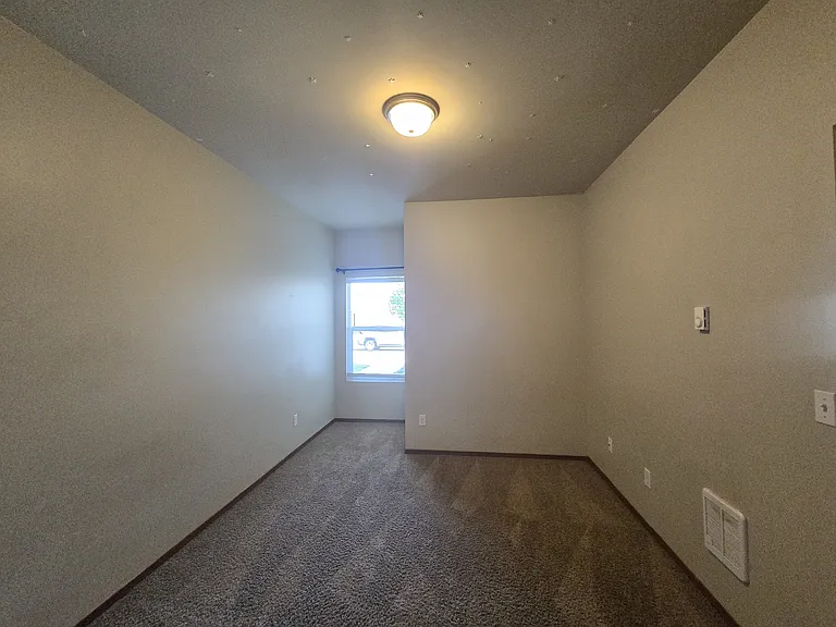 205 E Kristen Ave — Photo 14