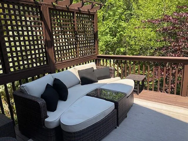 4061 Glen Vista Ct — Photo 17