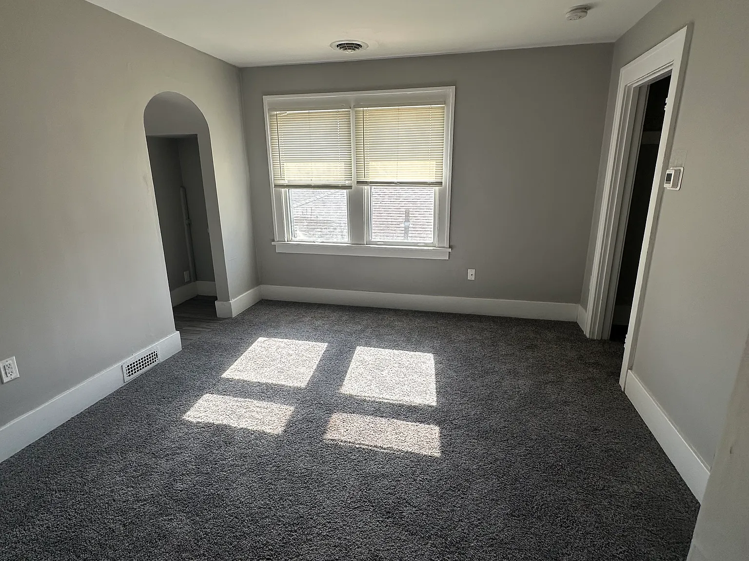 1 bed, 667 sqft, $900 — Photo 1