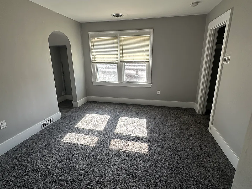 2107 Marquette St #3