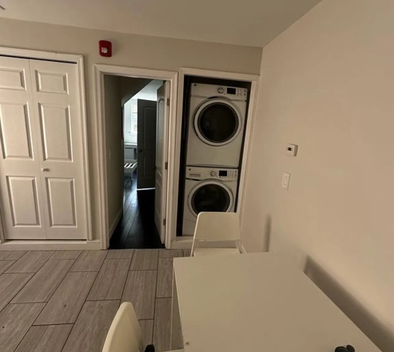 3 bed, 1100 sqft, $1,600 — Photo 4