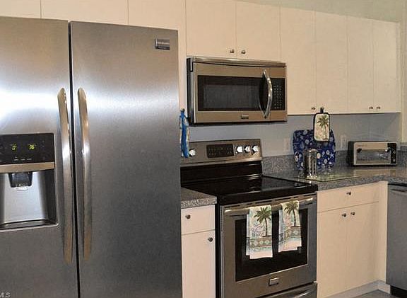 5th image of 6148 Mandalay Cir #14