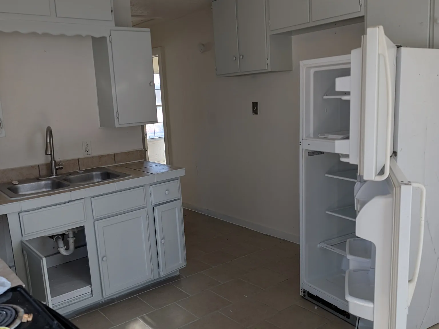 3 bed, 1.5 bath, 1000 sqft, $1,550 — Photo 4