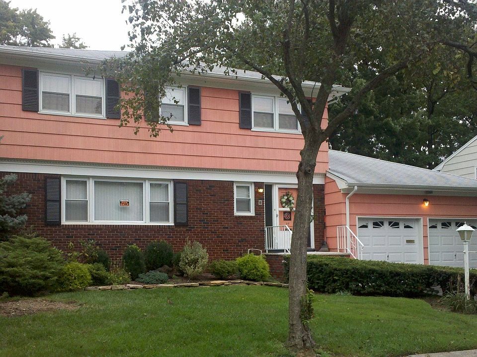 2nd image of 27 Douglas Dr