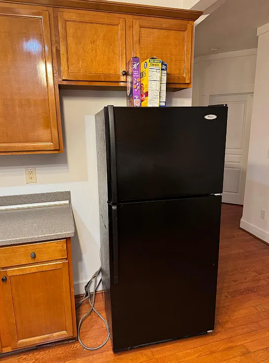 3 bed, 6263 sqft, $550 — Photo 4