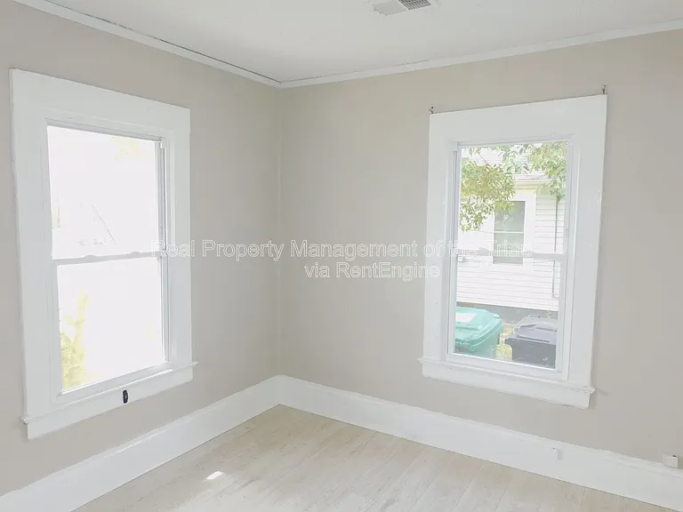 1217 Pearson Pl — Photo 12