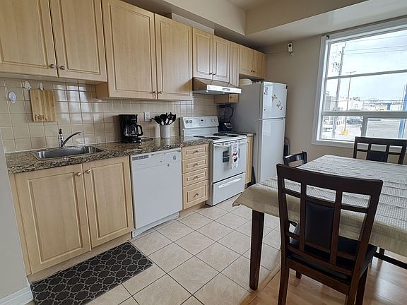 5th image of 1415 Lawrence Ave W #217