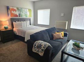 5800 Sunnybrook Dr