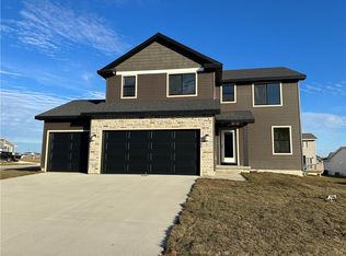 3045 Durham Rd, Waukee, IA 50263