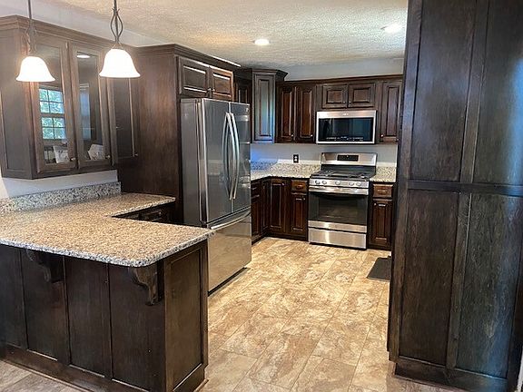 5th image of 2641 Hoelscher Ln