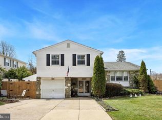 400 Woodhaven Pl, Philadelphia, PA 19116