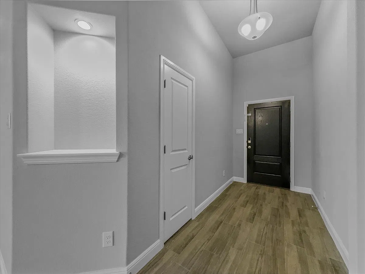 4 bed, 1805 sqft, $2,850 — Photo 4