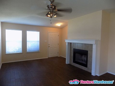 4th image of 313 McCarthur Dr