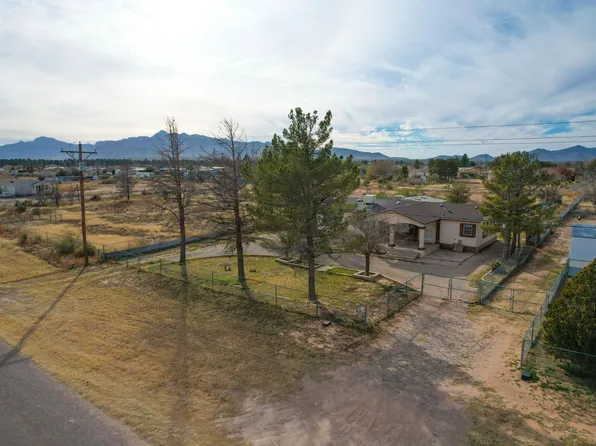 677 Edna St, Chaparral, NM 88081