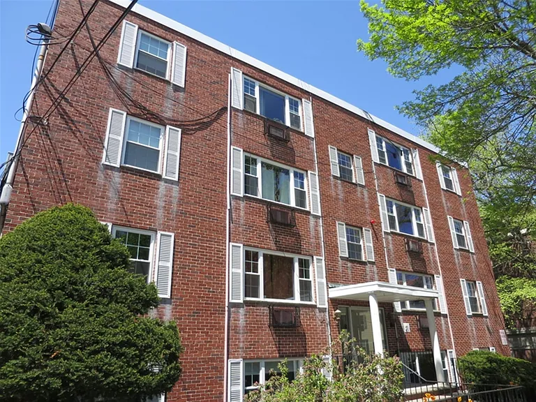21 Franklin St #8 — Photo 8