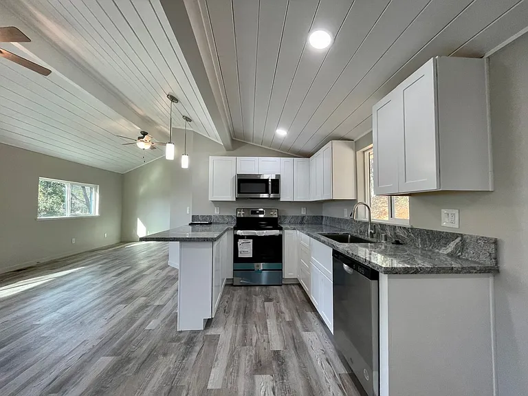 12909 La Barr Meadows Rd — Photo 5