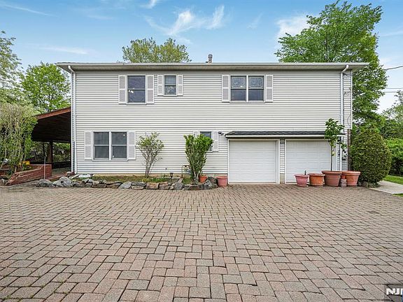 3rd image of 433 Tappan Rd