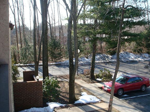 3rd image of 3-15 Aspen Way #315