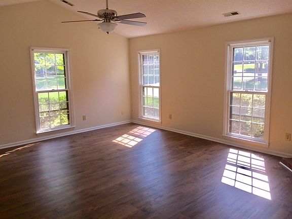 4th image of 1826 Watlington Dr